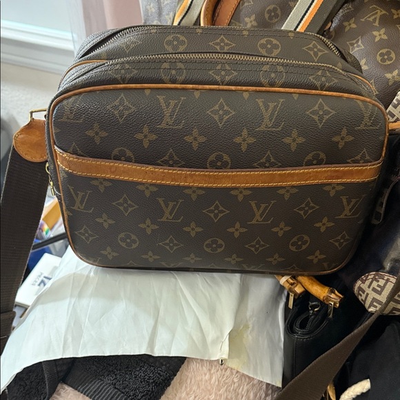 Louis Vuitton Dark Brown Monogram Messenger Bag - Picture 1 of 1